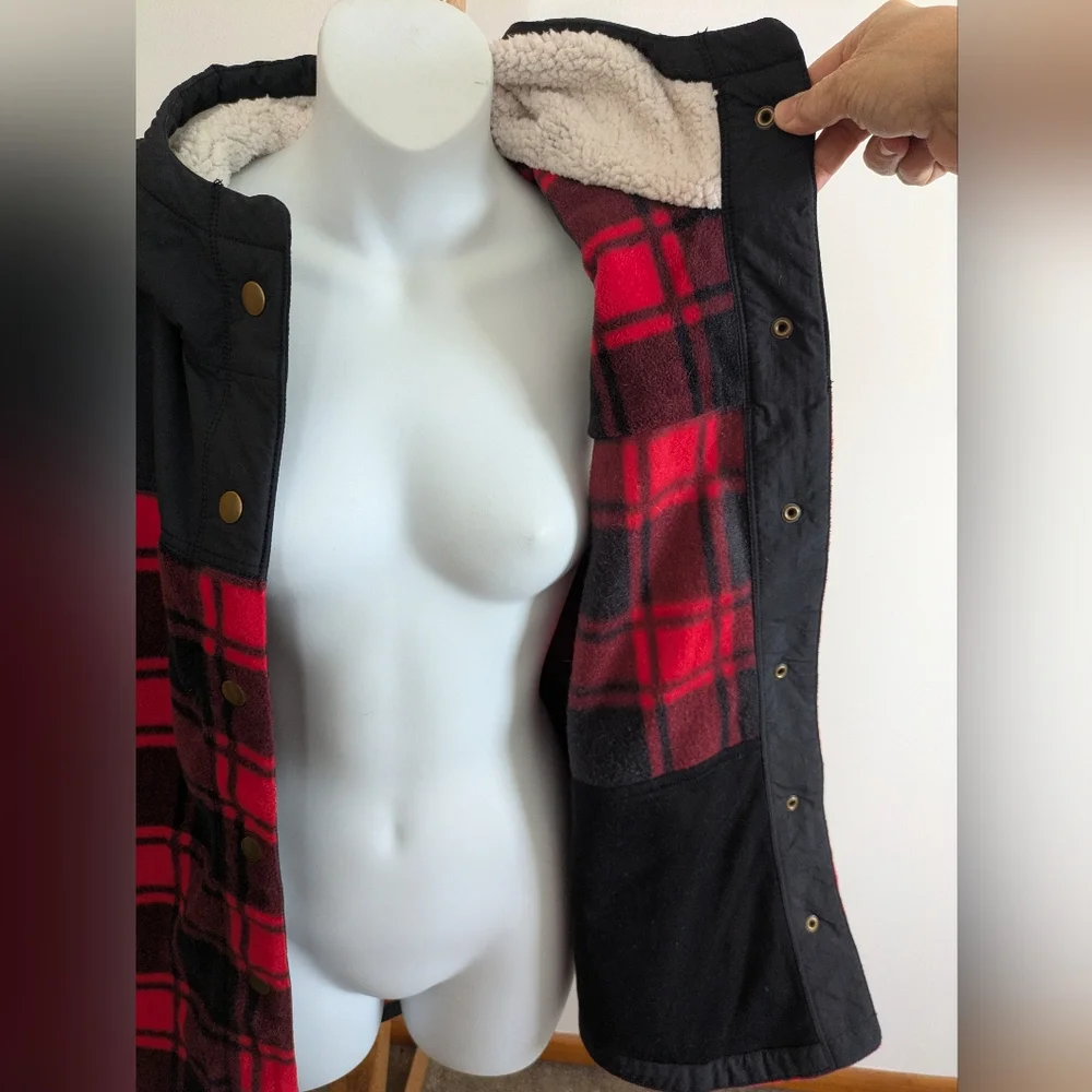 Columbia Red and Black Plaid Fleece Vest - Picture 5 of 7